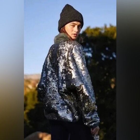 ✨3x HP✨Free People Movement Hit The Slopes Sequin Jacket NWT - Picture 2 of 10